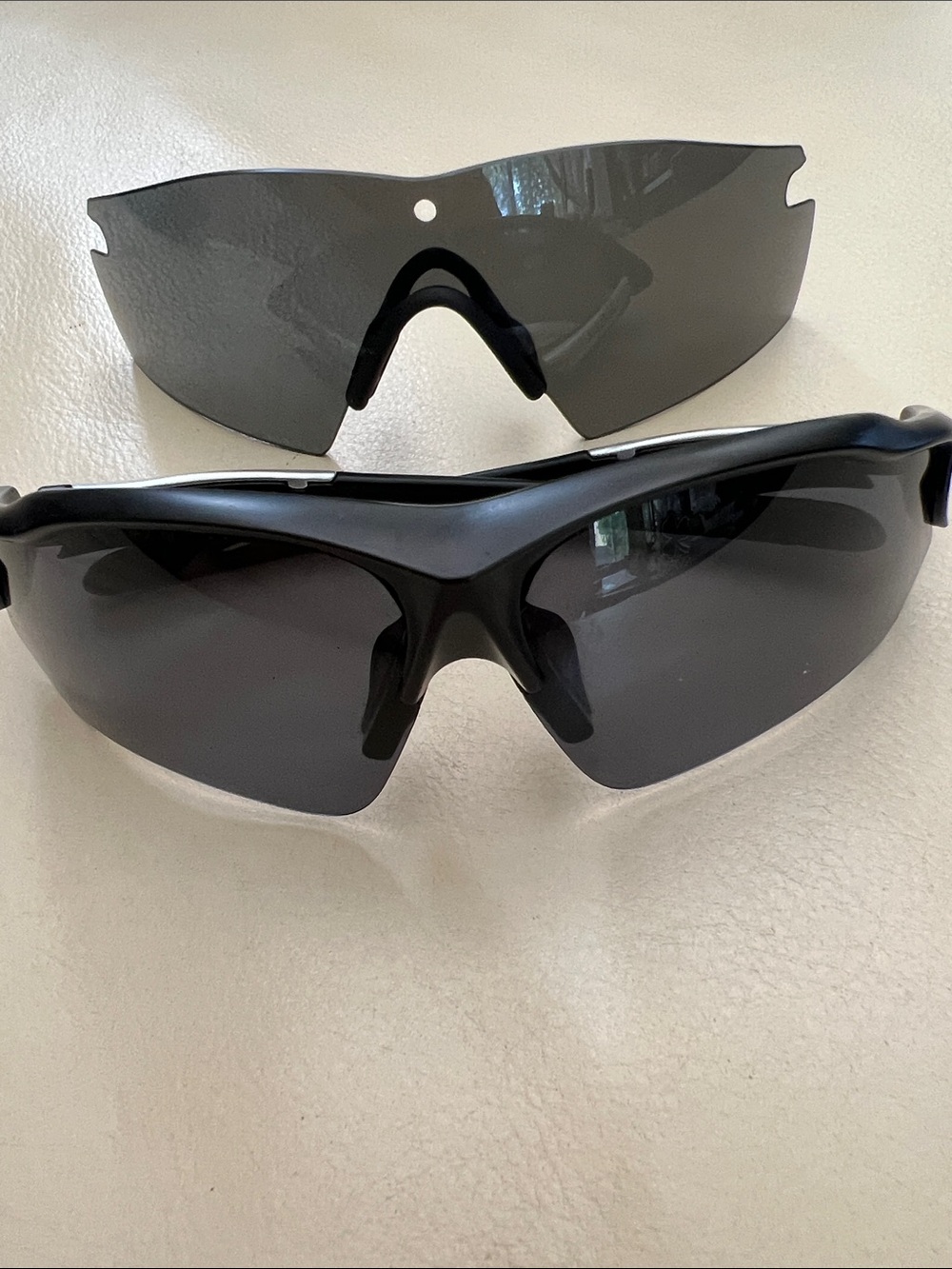 Men's Hulislem Black Sport Polarized Sunglasses with Interchangeable Lens